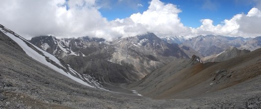 The view looking north from the Numala La Pass (5340m) towards another 5000+m pass, the Bagala La Pass (5170m) which I crossed in the same day.